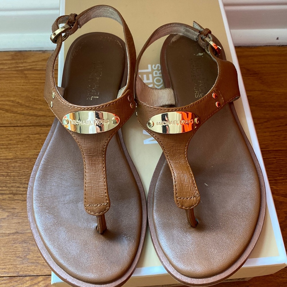 Michael Kors Plate Thong Sandals (Size 5.5) - Picture 2 of 6